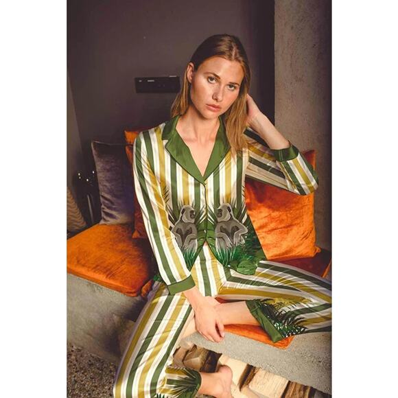 Averie Uma Green Yellow Striped Gorilla Graphic Two Piece Satin Pajama Set Sz L - Picture 6 of 6